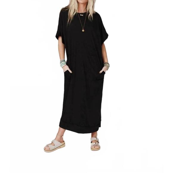THREE BIRD NEST Dresses & Skirts - NEW THREE BIRD NEST short sleeve t-shirt maxi dress in black